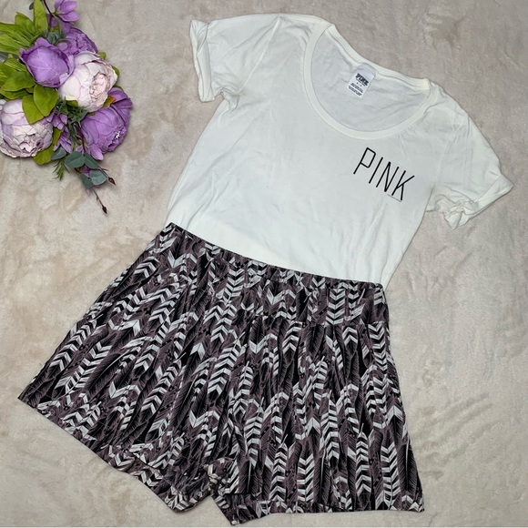 Love Culture Lilac High Rise Patterned Shorts - Picture 5 of 8